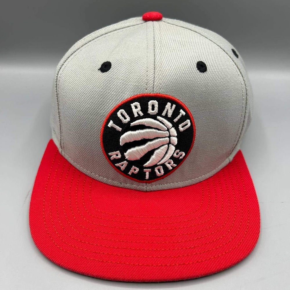 Toronto Raptors Hat Men Gray Red NBA Mitchell & Ness Strap Back Cap